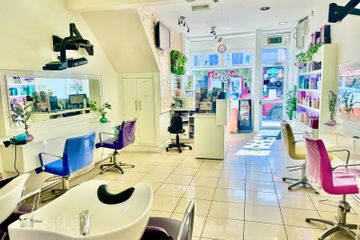 Oxygen Hair Design, 31 Main Street, Midleton, Co. Cork, P25F861 — photo 2
