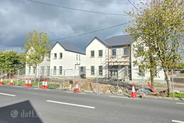 Cuirt Ghallagh, No 2 & 7, Castleblakeney, Co. Galway