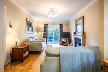 Apartment 78 Kerrymount, Castle Court, Kilgobbin Wood, Dublin 18, D18CH28 — photo 3