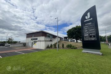 Former Bank of Ireland Unit, Jetland Shopping Centre, Co. Limerick — photo 3