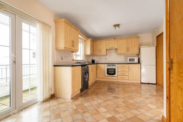 Apartment 8, Ardaravan Square, Buncrana, Buncrana, Co. Donegal, F93KW27 — photo 3