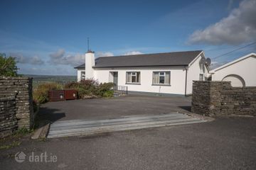 Attycristora, Lahinch, Lahinch, Co. Clare, V95A6D3 — photo 2