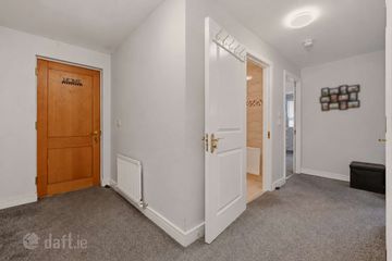 15 Mayeston Court, Finglas, Dublin 11 — photo 3