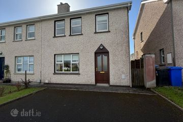 Manor Village, Westport Road, Castlebar, Co. Mayo