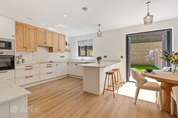 30 The Green, Belview Wood, Maryborough, Douglas, Co. Cork, T12RVR0 — photo 2