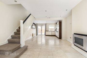8a Castlefield Way, Dublin 16, Knocklyon, Dublin 16 — photo 3