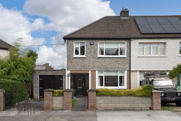 8 Walkinstown Drive, Walkinstown, Dublin 12, D12EFW6 — photo 2
