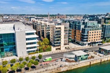Apt 6, Block 1, Clarion Quay, Dublin 1, D01X004 — photo 2