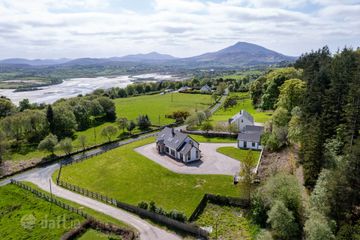 Ards Forest Cottage, Ards, Creeslough, Letterkenny, Co. Donegal, F92YF74 — photo 2
