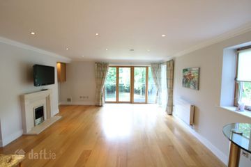 25 Beech Lodge, Farmleigh Woods, Castleknock, Dublin 15, D15KF24 — photo 2