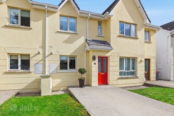 11 Sweetbriar, Thomas Street, Clonmel, Co. Tipperary, E91 F2D6 — photo 3