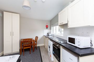 Flat 7, 23 York Road, Rathmines, Dublin 6 — photo 2
