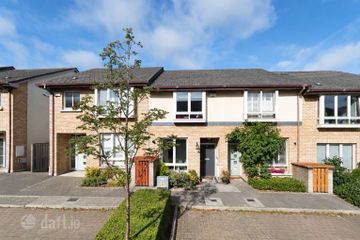 25 Belarmine Place, Dublin 18, Stepaside, Dublin 18, D18HX21