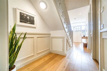 48 Thornhill Oaks, Mount Merrion, Co. Dublin — photo 3