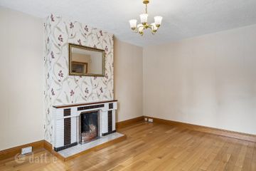 22 Brickfield Drive, Drimnagh, Dublin 12, D12TX96 — photo 2