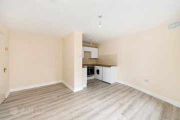 Apartment 5, 436 North Circular Road, North Circular Road, Dublin 7, D07R3NX — photo 3