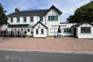Cu Chulainn Bar and Restaurant, Main Street, Patrickswell, Co. Limerick