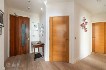 9 Seascape, Clontarf Road, Clontarf, Dublin 3, D03 YR66 — photo 3