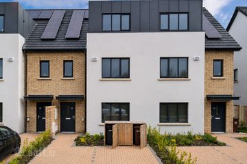 13 Bay Meadows View, Hollystown, Dublin 15, D15E0VY