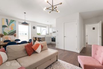 22 Oak Hall, Larkfield View, Leopardstown, Dublin 18, D18 KXV1