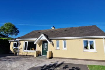 13 Coolmagort Avenue, Beaufort, Co. Kerry, V93DK84 — photo 2