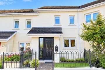 38 Clonlea, Mount Oval Village, Rochestown, Co. Cork, T12XKV0 — photo 2