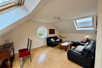 Apartment 504, Block 2, Gracepark Manor, Drumcondra, Dublin 9, D09HC52 — photo 2
