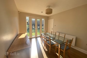 21 Vale View Lawn, Cabinteely, Dublin 18 — photo 3