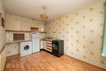 7 Yellow Meadows Park, Clondalkin, Dublin 22, D22PW81 — photo 3