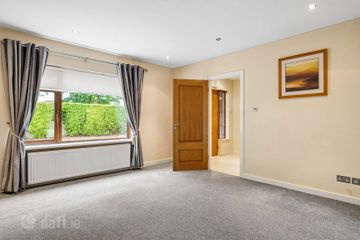 37 Pine Valley Park, Rathfarnham, Dublin 16, D16XA34 — photo 3