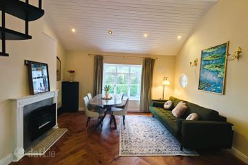 Apartment 2, Mervyn Court, Glenageary Road Lower, Glenageary, Co. Dublin — photo 2
