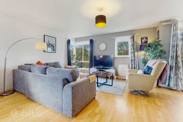 205 Castlecurragh Heath, Mulhuddart, Dublin 15, D15T9X5 — photo 3