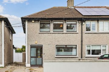 30 Cooleen Avenue, Beaumont, Dublin 9, D09W6F9 — photo 2