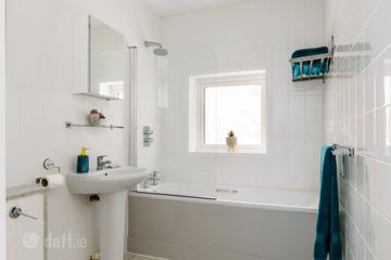 Apartment 5, Blind Quay Apartments, Temple Bar, Dublin 8, D08ED6P — photo 2