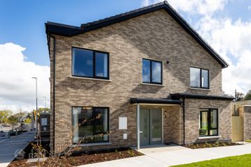 White Pines Central, Rathfarnham, Dublin 16