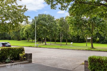 32 Brackenbush Road, Killiney, Co Dublin, A96 DX07 — photo 3