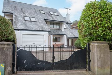 2 Kenley Crescent, Bishopstown, Model Farm Road, Co. Cork, T12K2CD — photo 2