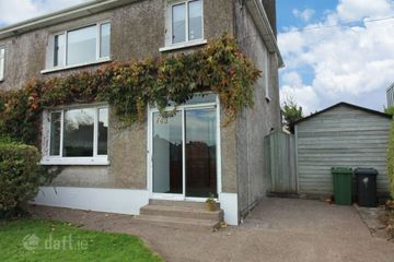 17 Linden Avenue, Beaumont, Ballintemple, Co. Cork, T12Y6TP — photo 3