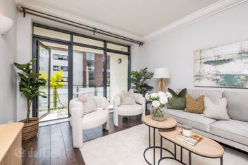 35 Aran House, Custom House Square, IFSC, Dublin 1, D01F535 — photo 3