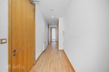 Apartment 12, Kirkpatrick House, Spencer Dock, IFSC, Dublin 1, D01N201 — photo 2