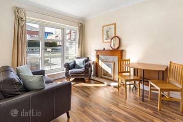 8 The Waterside, Charlotte Quay, Dublin 4, D04 DW25 — photo 2