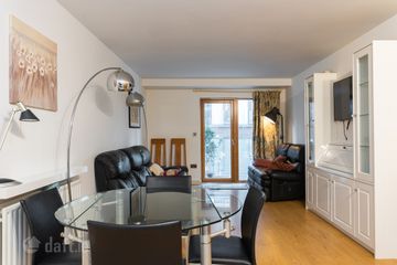 Apartment 66, Forbes Quay Apartments, Dublin 2 — photo 2