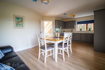 4 Bed detached, The Cross Of Newtown, Ballyroan, Co. Laois — photo 3