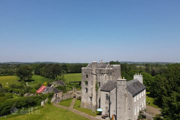 Emmel Castle, Emmel, Cloughjordan, Co. Tipperary — photo 2