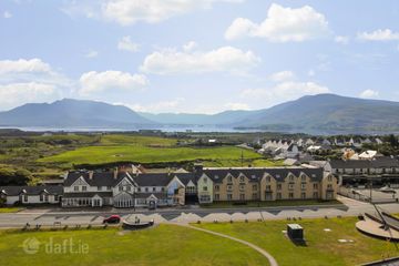 Ref 1189 - The Bayview Hotel, Main Street, Waterville, Co. Kerry, V23HW24
