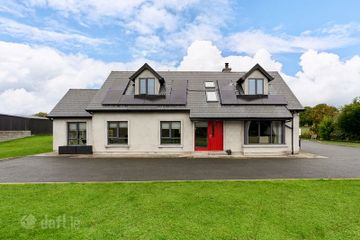 Longridge, Carbury, Co. Kildare, W91YXE1