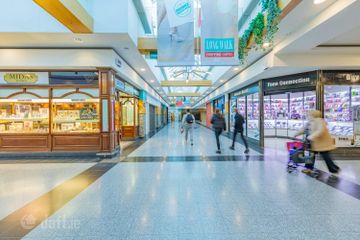 Unit 28, Long Walk Shopping Centre, Long Walk, Dundalk, Co. Louth — photo 3