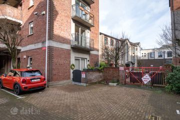 Apartment 27, Salmon Weir, Cork City Centre, Co. Cork, T12RC03 — photo 3