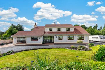 Togher House, Hodson Bay, Athlone, Co. Roscommon, N37T657 — photo 3