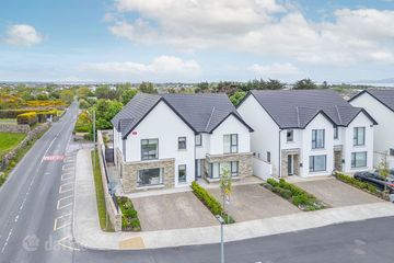 1 Sli Na Craoibhe, Clybaun Road, Knocknacarra, Galway, H9171X9 — photo 3